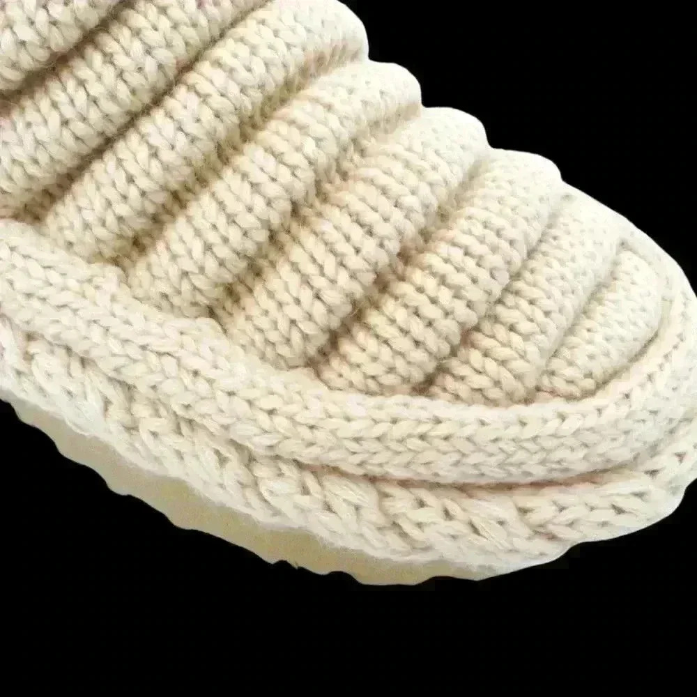 Size 9 Ugg Natural Beige Classic Mini Chunky Knit Boots - Picture 5 of 14